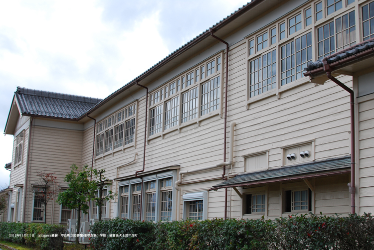 甲良町図書館